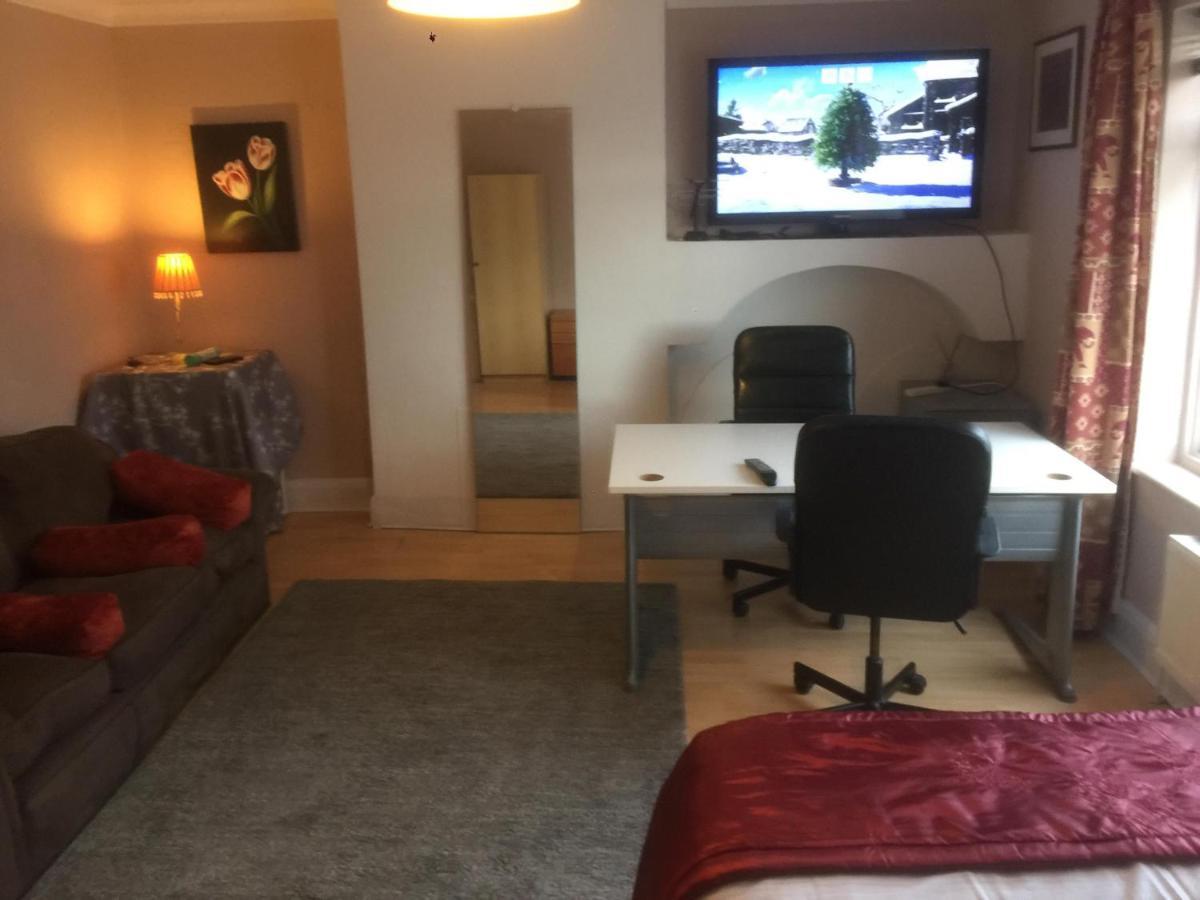 Dach Apartments - Cozy 3 Bed Apartment In Hendon Edgware Exterior foto